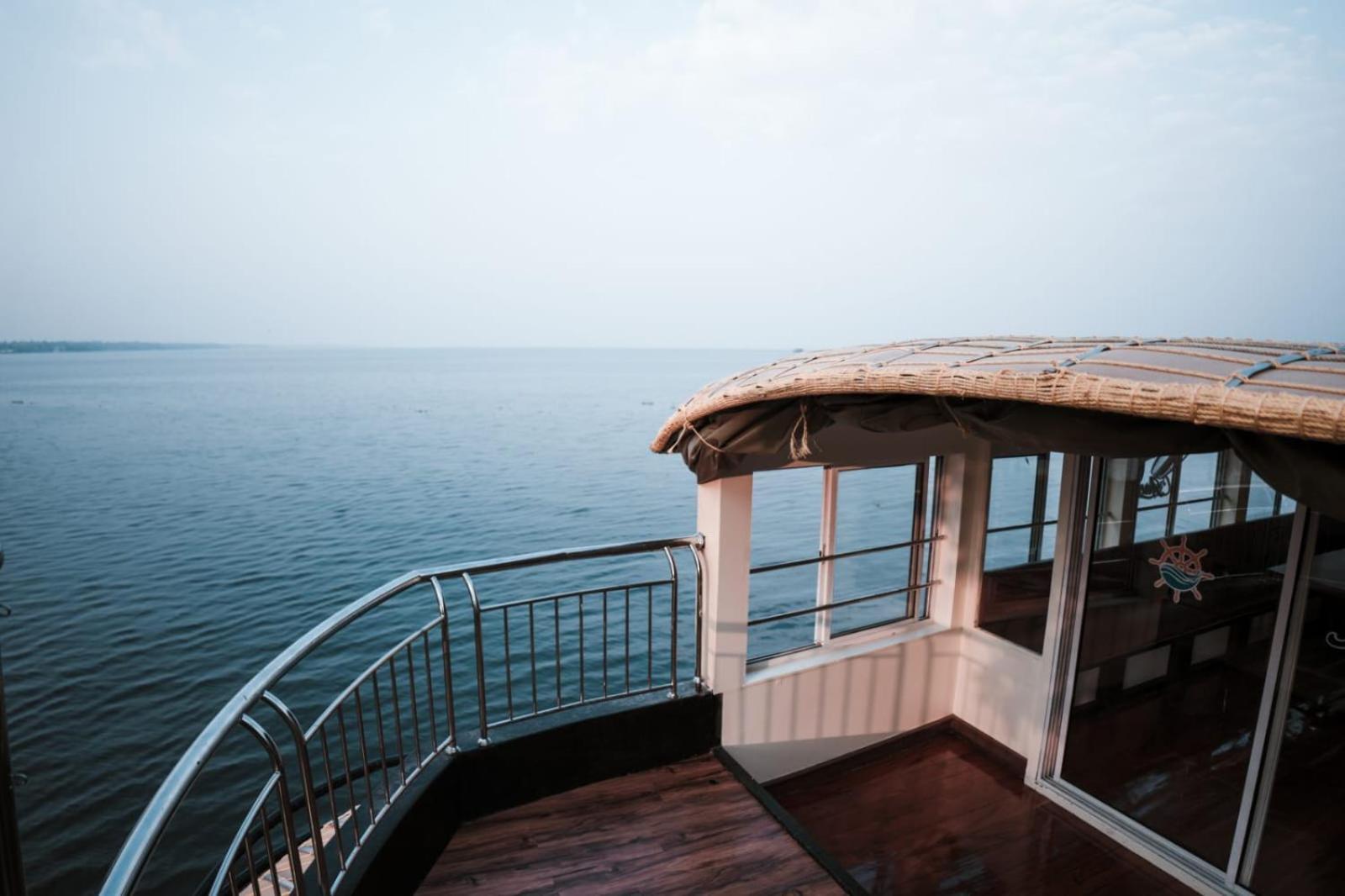 Venice Premium Houseboats Alleppey Alappuzha Екстер'єр фото