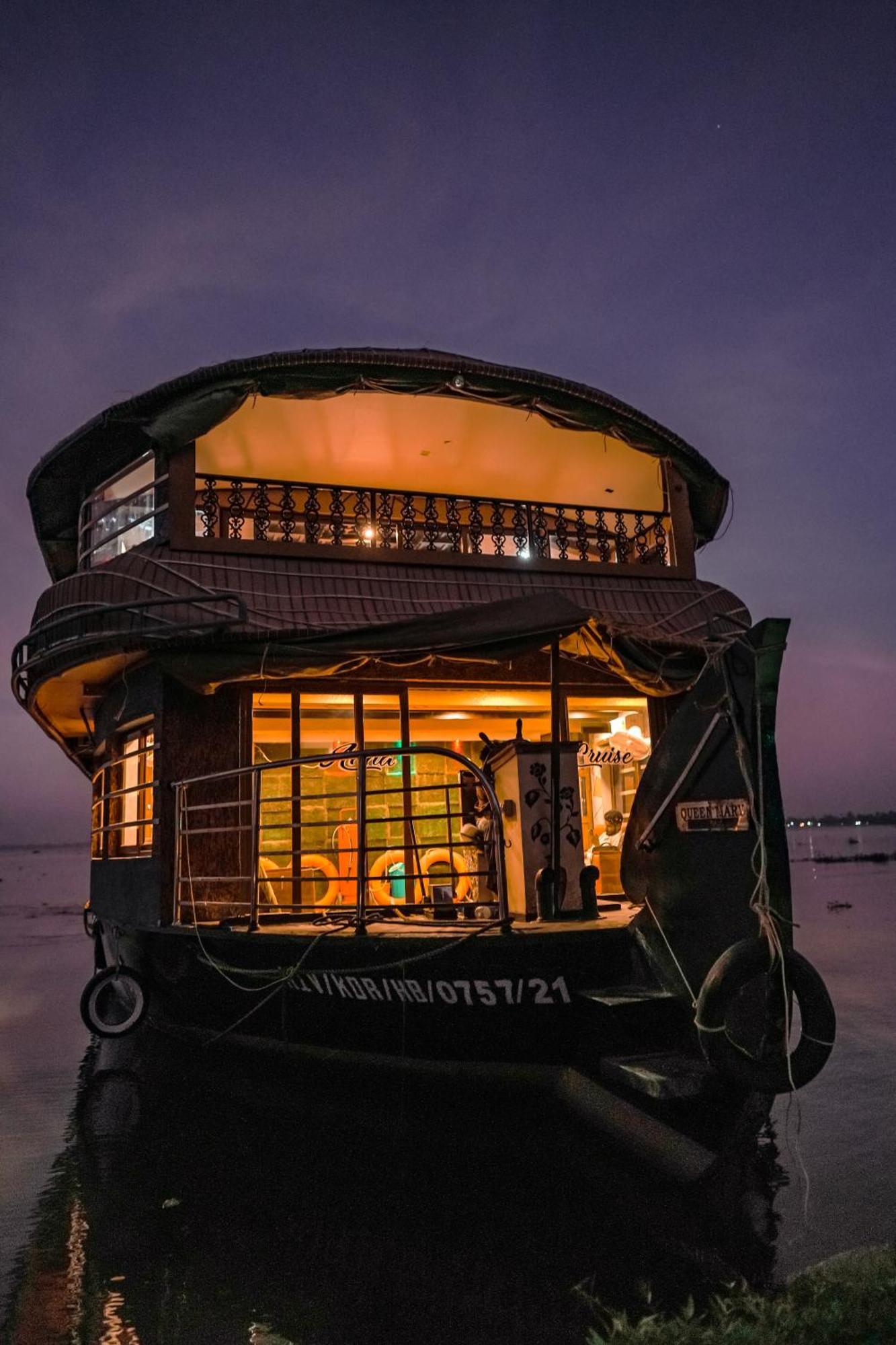 Venice Premium Houseboats Alleppey Alappuzha Екстер'єр фото