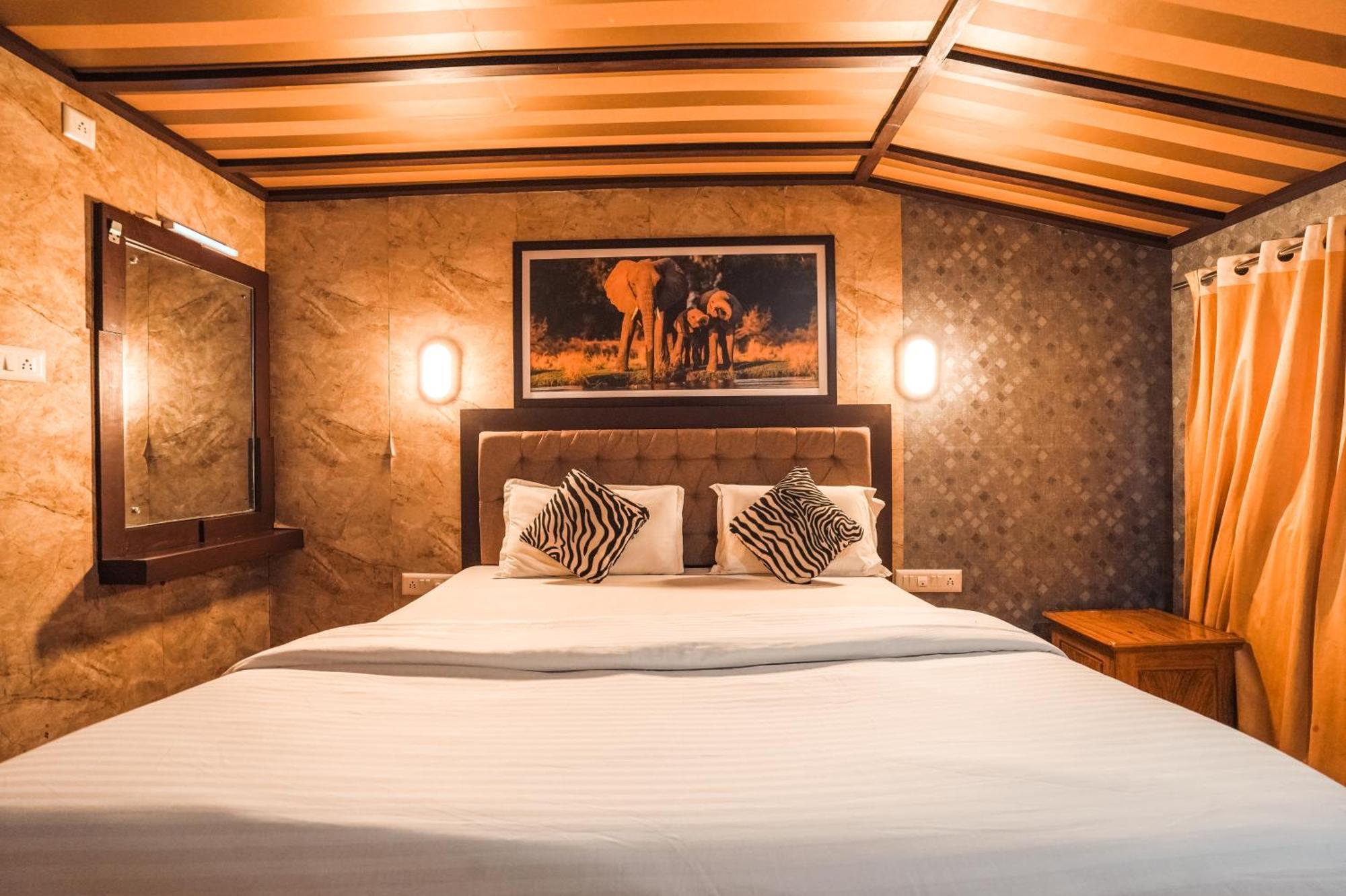 Venice Premium Houseboats Alleppey Alappuzha Екстер'єр фото