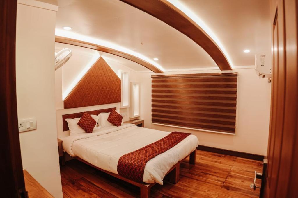 Venice Premium Houseboats Alleppey Alappuzha Екстер'єр фото